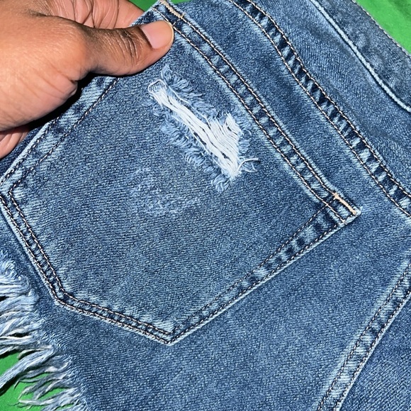 We The Free, Free People Denim Frayed Hem Women's Shorts size 28 - Picture 8 of 12
